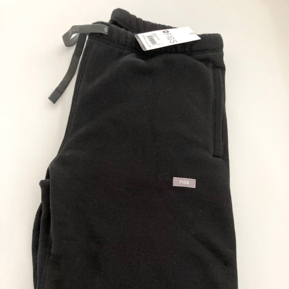 Figs Off Shift Jogger Sweatpant, women’s size S, black, NWT